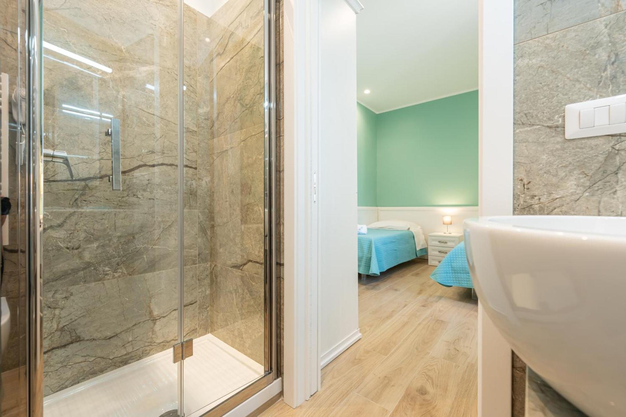 Daca Luxury Rooms Naples Exterior photo