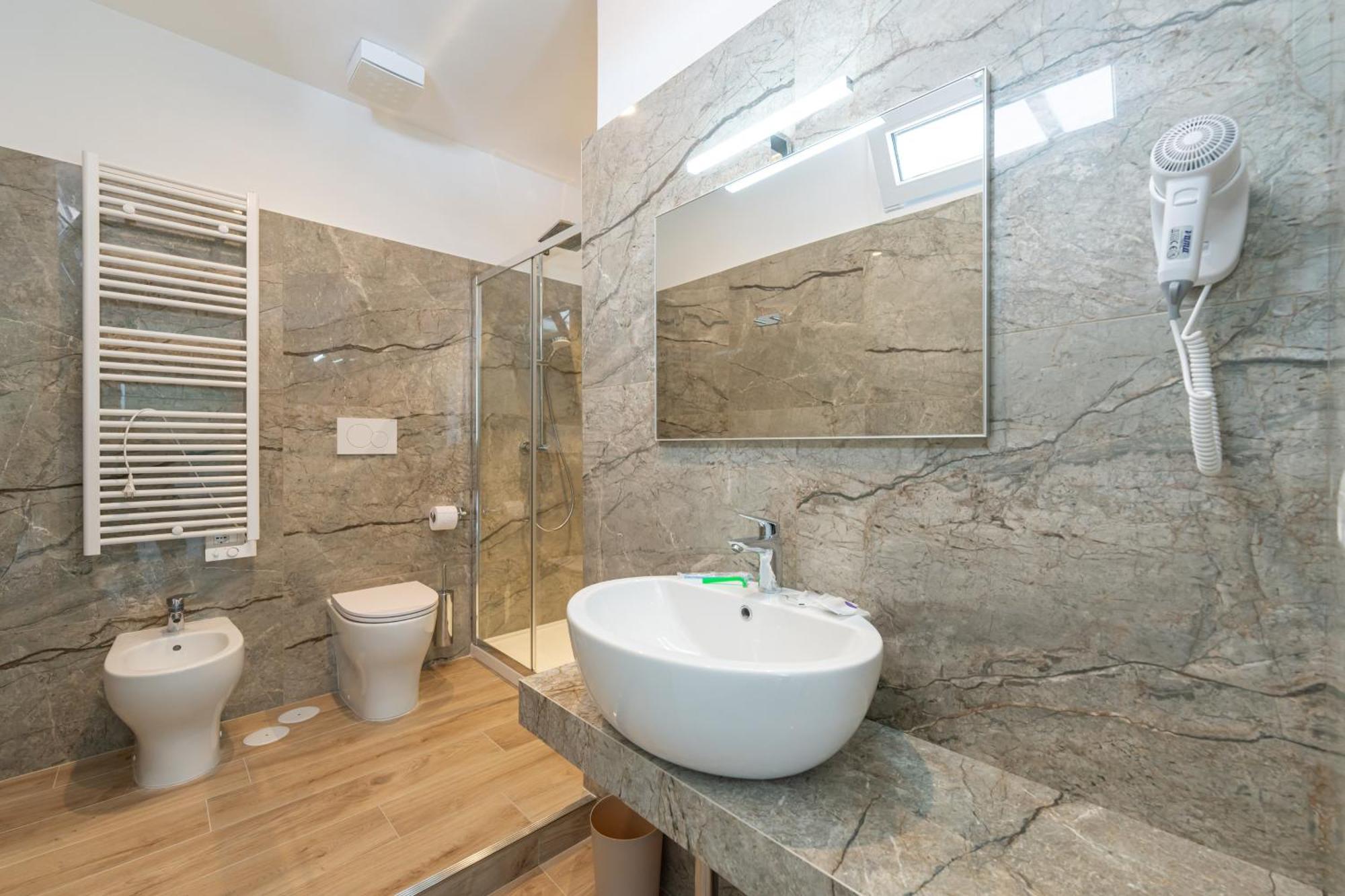 Daca Luxury Rooms Naples Exterior photo